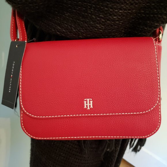NWT Tommy Hilfiger Red Shoulder Bag. - Picture 4 of 16